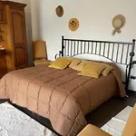 Les Lauriers, D'hotes Bed & Breakfast 3*