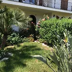 Bed & Breakfast Les Lauriers, D'hotes