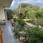 Les Lauriers, D'hotes Bed & Breakfast 3*