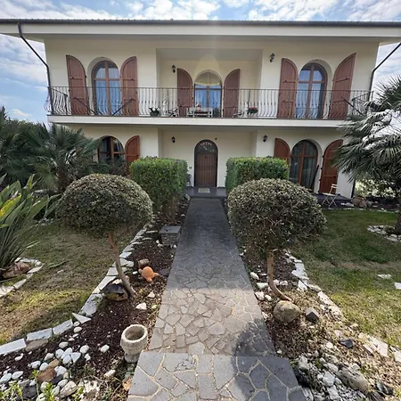 Bed & Breakfast Les Lauriers, D'hotes Siamanna