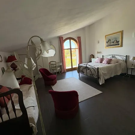 Les Lauriers, D'hotes Bed & Breakfast 3*