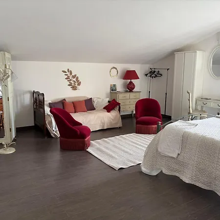 Les Lauriers, D'hotes Bed & Breakfast Siamanna